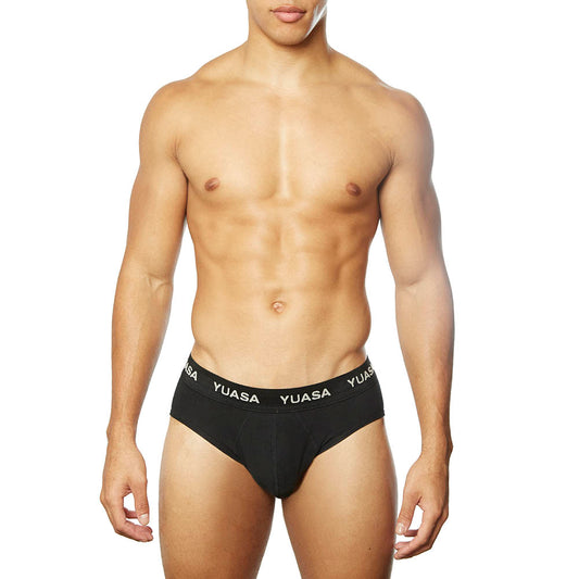 YUASA Model size medium wearing cotton-mens-hip-briefs