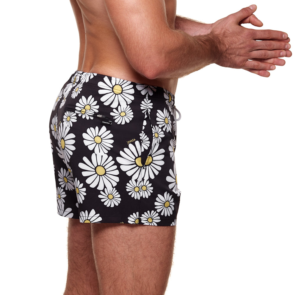 3.5" Pines Swim Short - Lazy Daisy - Black & White